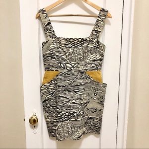 MOCIUN mini dress with amazing print & pockets